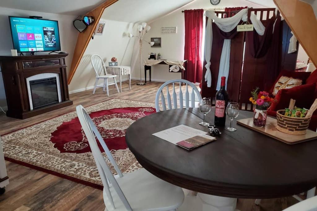 Villa A Cozy Loft In Templeton Extérieur photo